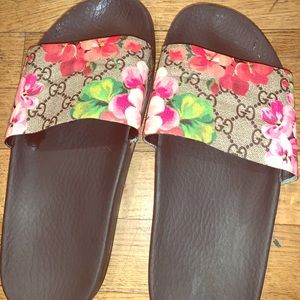 Authentic Gucci Bloom Slides